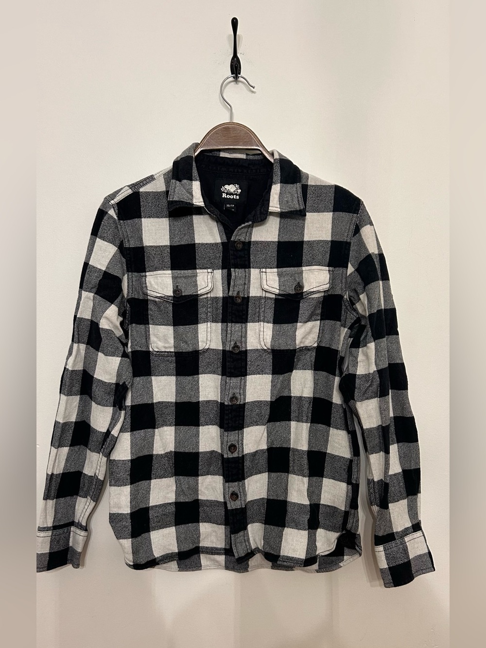 ROOTS 100% COTTON BUFFALO PLAID FLANNEL LONG SLEEVE BUTTON DOWN SHIRT